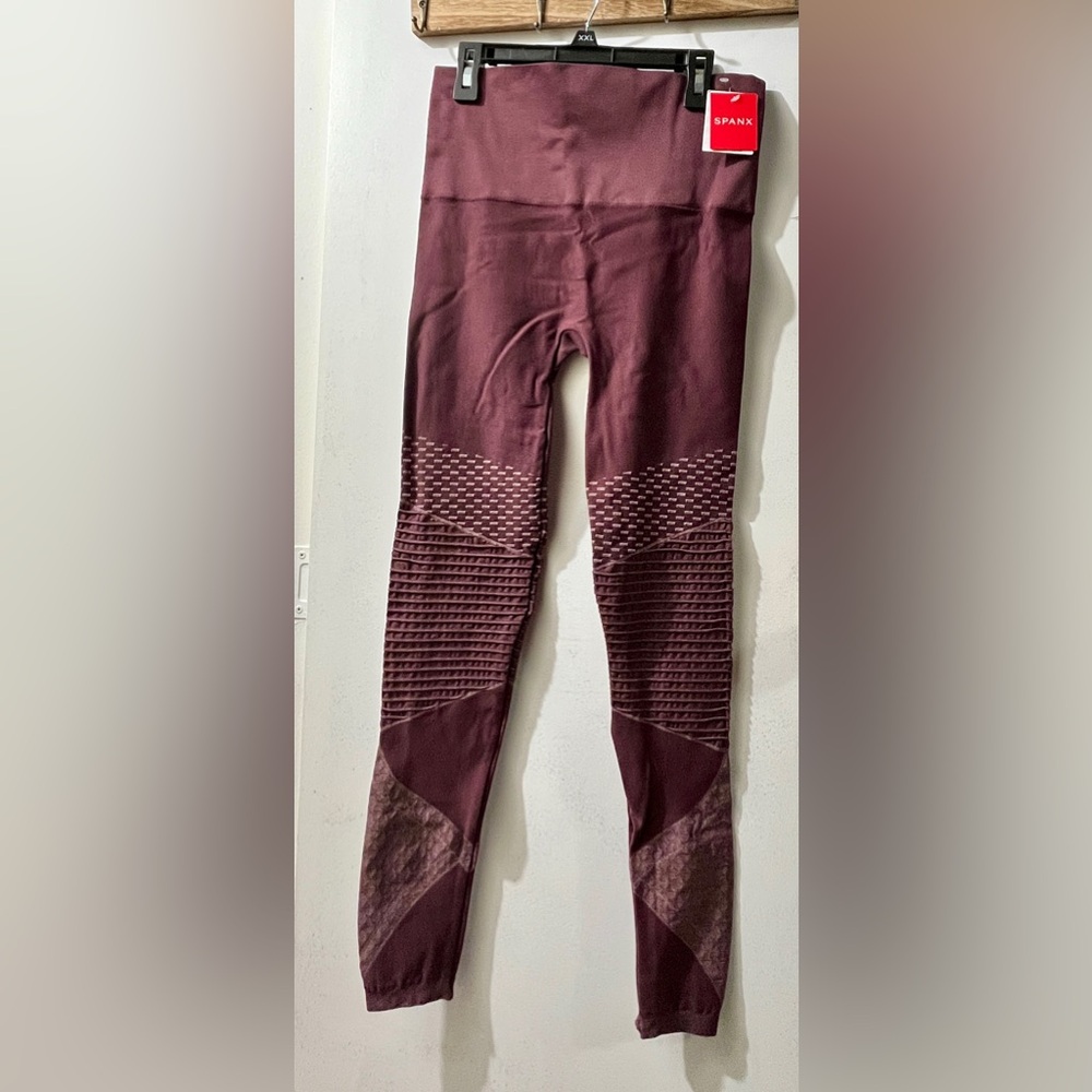 Spanx Seamless Moto Leggings Wine Medium Size 6-8 New With Tags  Retail $88